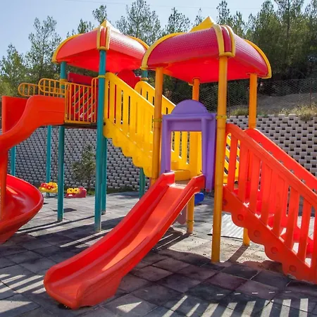 Termal Turizm Tesisleri בית הארחה Tarakli